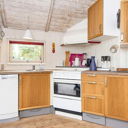 5 Person Holiday Home In Hovborg Esterno foto