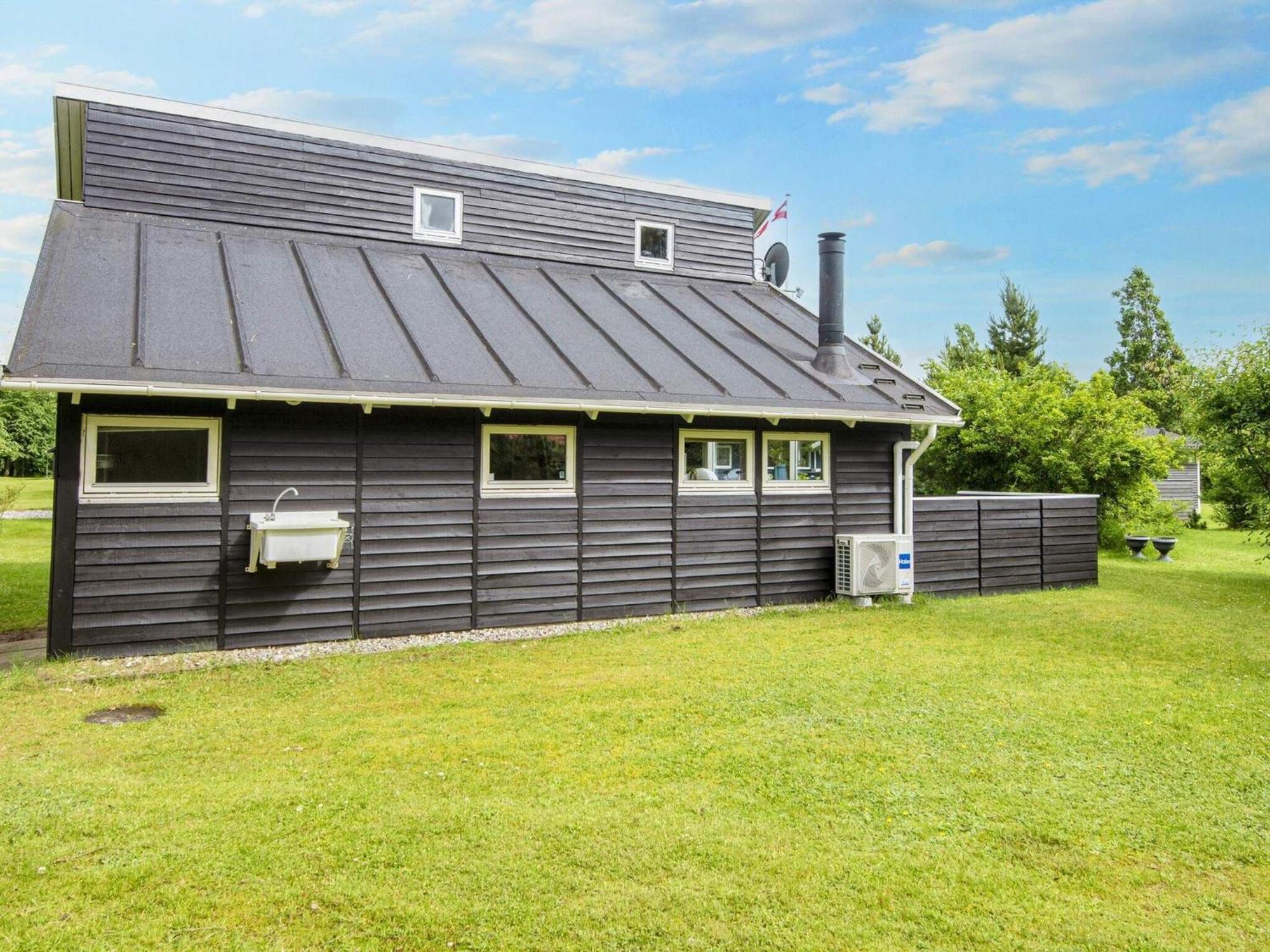 5 Person Holiday Home In Hovborg Esterno foto